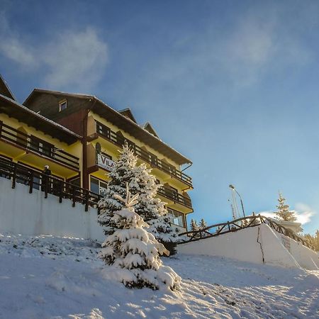 Vila Parang Petroşani Buitenkant foto